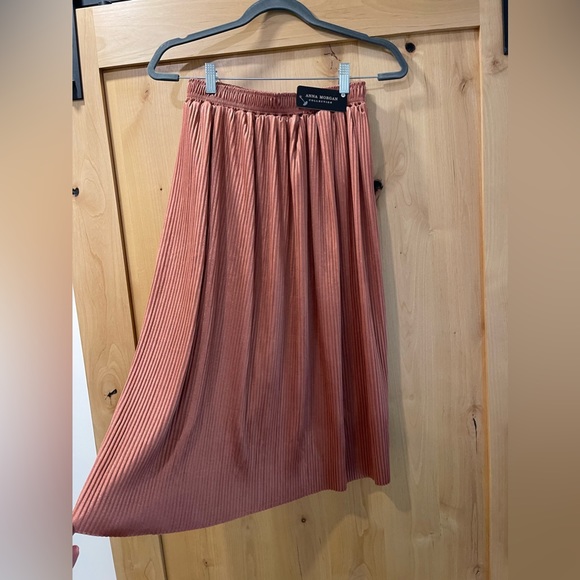 Anna Morgan Collection - Picture 2 of 9